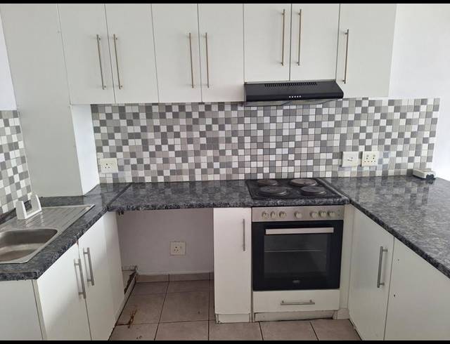 2 BEDROOM APARTMENT FOR SALE IN GOODWOOD CENTRAL